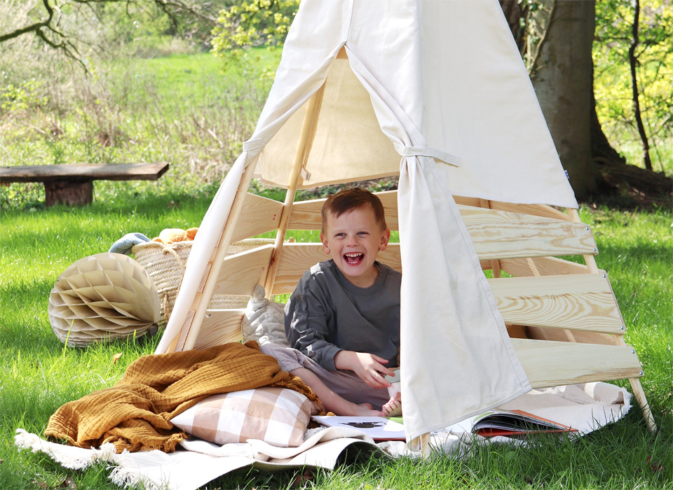Tente Tipi indien pour enfants bleu à chevrons gris et blanc Kidkraft
