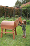 Caballo de madera marrón