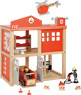 Estación de bomberos grande con accesorios
